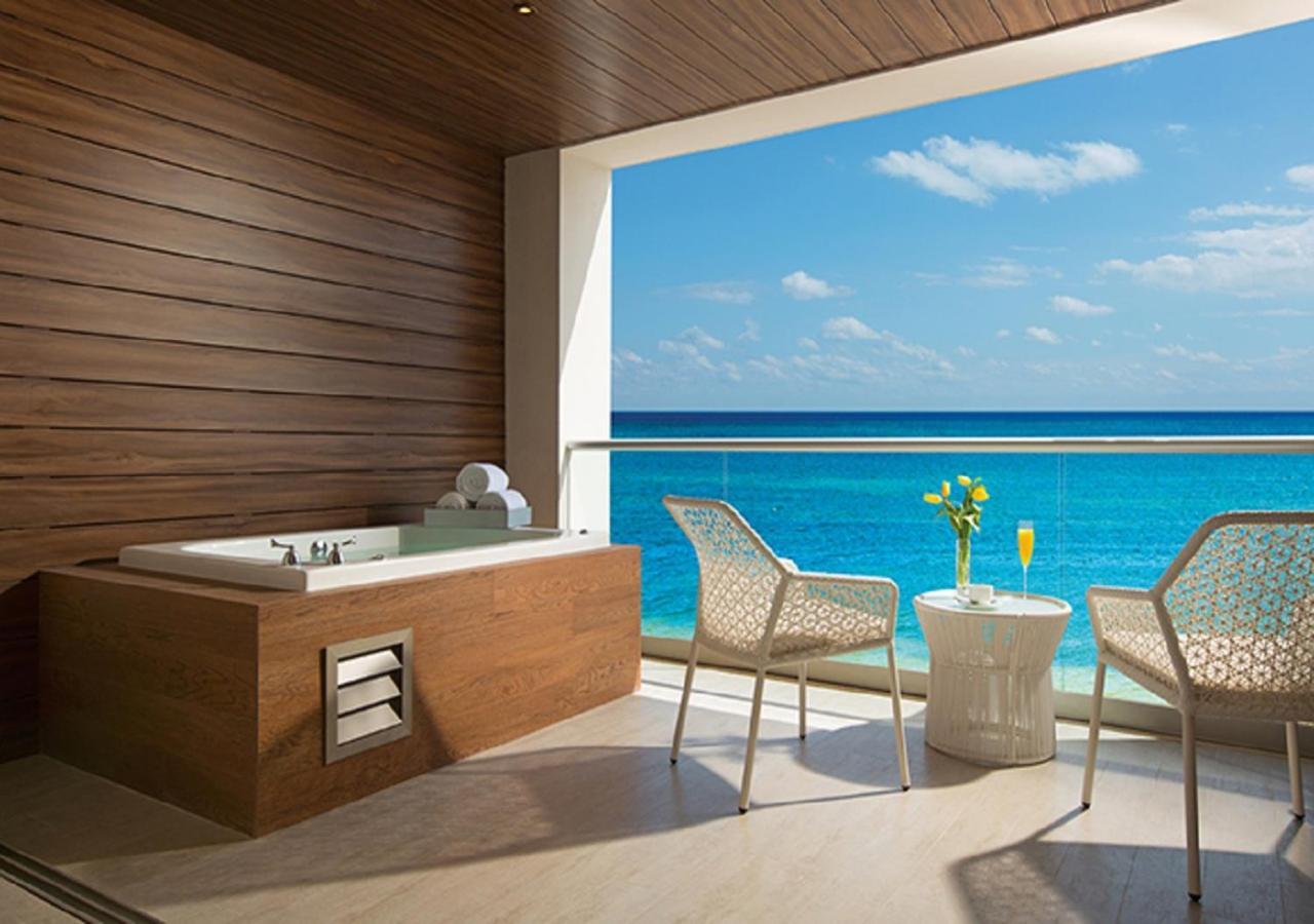 Xhale Club Junior Suite Ocean Front Whirlpool Double